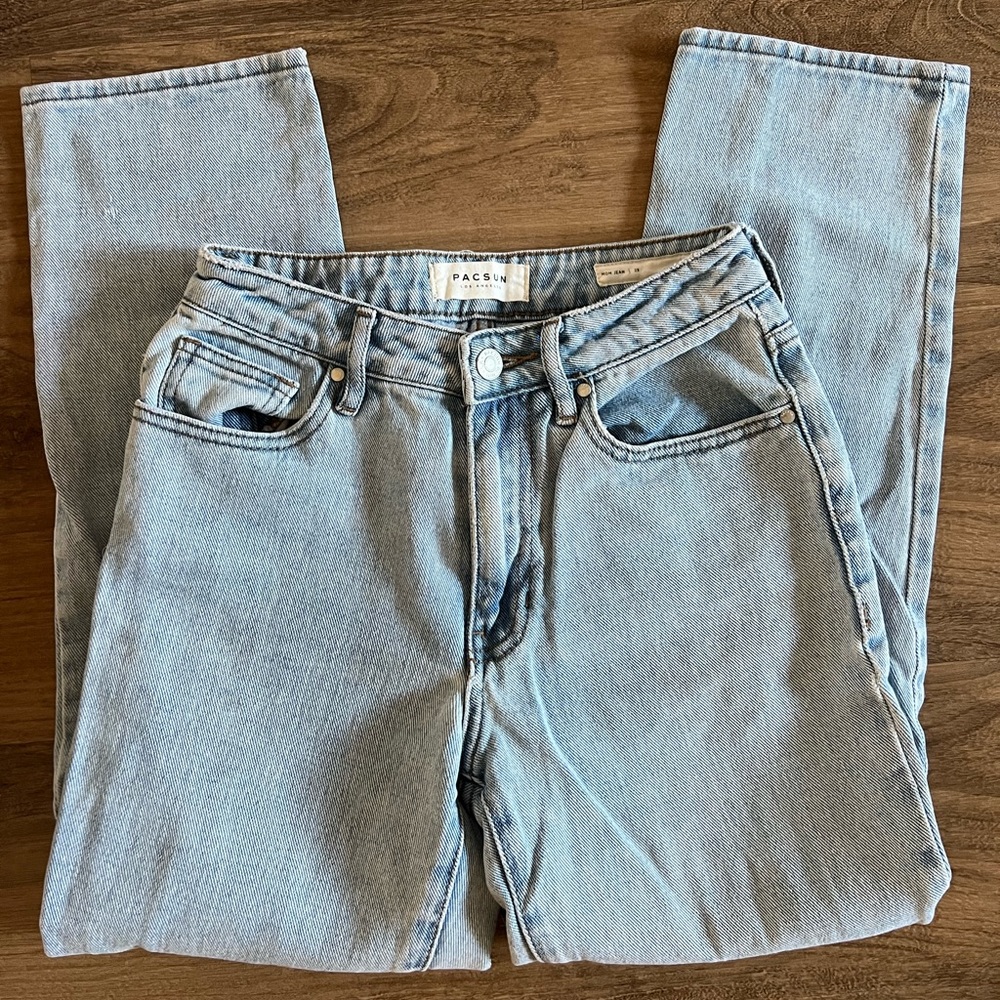 Pac Sun Mom jeans